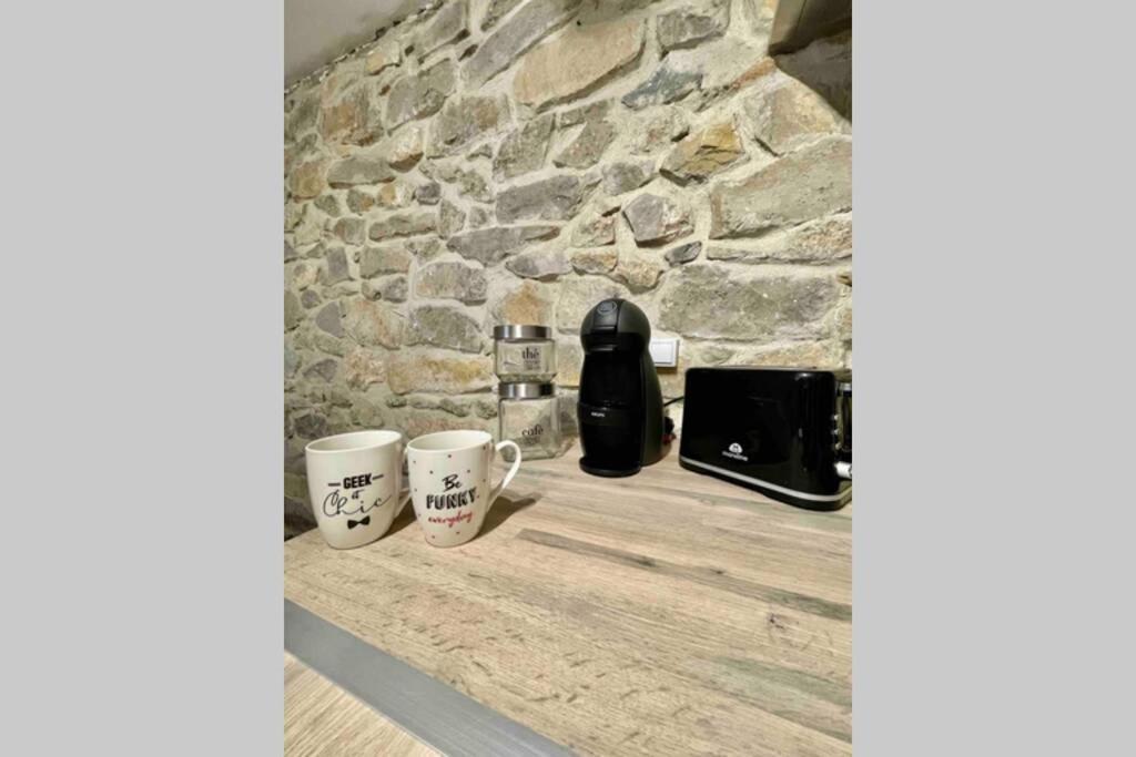 Le Jad Joli F2 Proche Gare, Arenes Avec Terrasse Privee Apartment Nimes Bagian luar foto