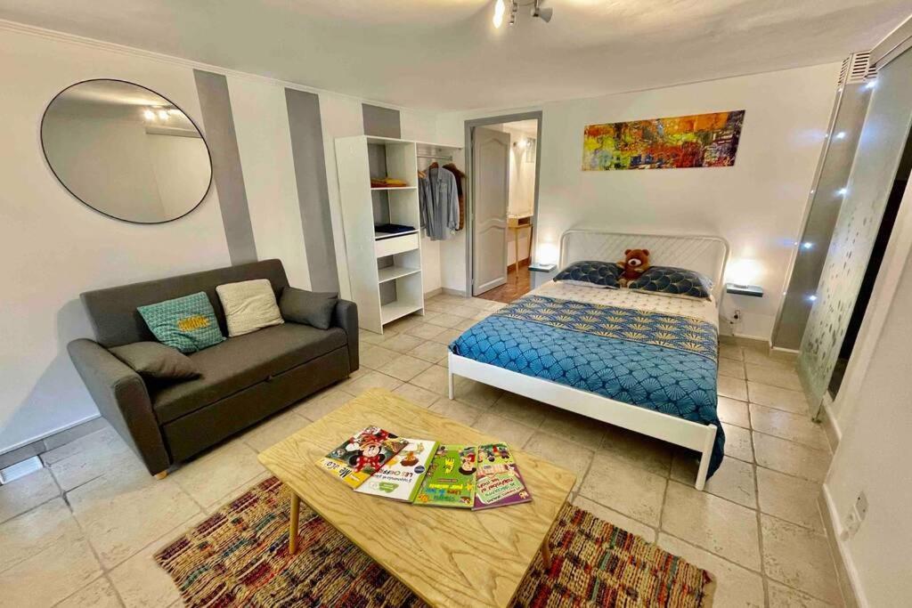 Le Jad Joli F2 Proche Gare, Arenes Avec Terrasse Privee Apartment Nimes Bagian luar foto